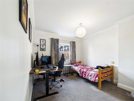3 bedroom terraced house to rent - Photo 4