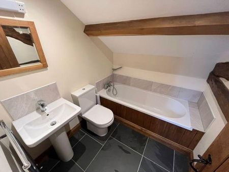 3 bedroom barn conversion to rent - Photo 5