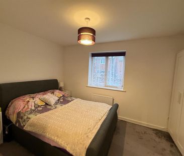 2 bedroom semi-detached house to rent - Photo 4