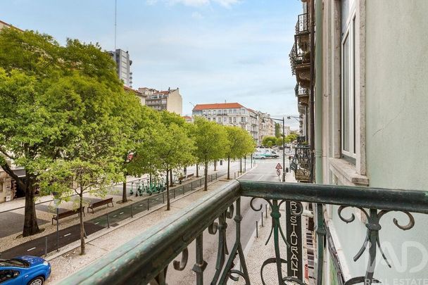Apartamento T4 em Lisboa - Foto 1