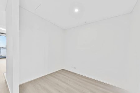 Modern 2-Bedroom Apartment in the Heart of Auburn - Photo 5