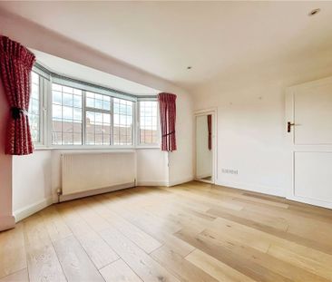 Selkirk Road, Twickenham, TW2 6PX - Photo 2