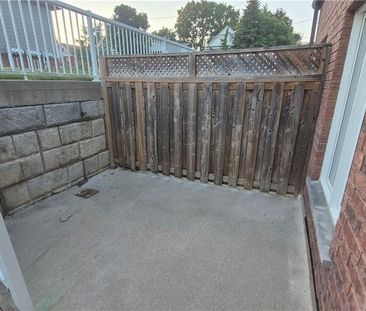 225 RIDDELL Street Unit# 22, Woodstock, Ontario, N4S6N2 - Photo 1