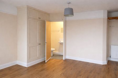 Mollison Drive, Wallington, SM6 9BY - Photo 4