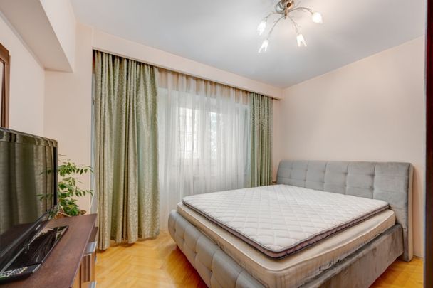 Apartament decomandat, bloc 1996, Calea Călărașilor, comi - Photo 1