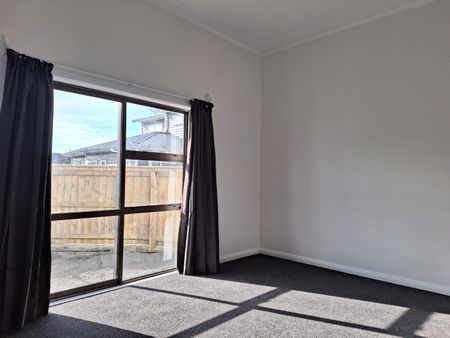 Central Hutt Living - Photo 4