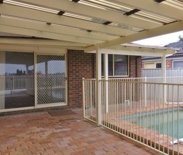 GREAT FAMILY HOME WITH POOL - Photo 4