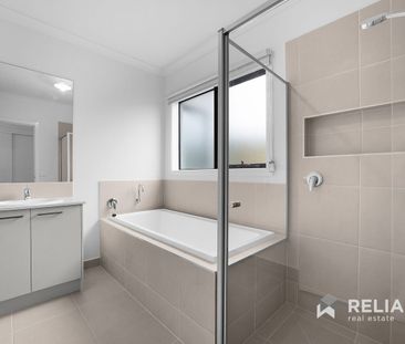 New Built Family Home in Point Cook - Photo 4