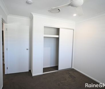 BRAND NEW LUXURY 3 BEDROOM TOWNHOUSE - Photo 6