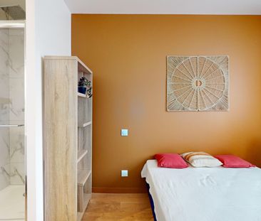 VAUBAN C Roommate 4 Bedrooms at Nancy - Photo 1