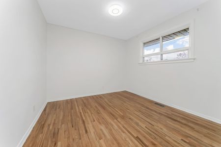 For Lease - 149 Wincott Drive, Toronto, Ontario - Photo 5