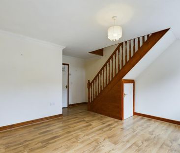 2 bedroom semi-detached house to rent - Photo 3