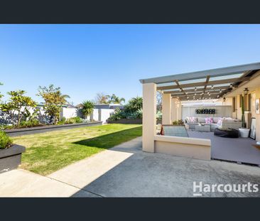 17 Lateral Loop, Beldon, WA 6027 - Photo 1
