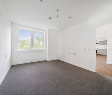 St Pauls Road, Barking, London, IG11 - Photo 6