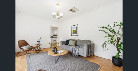 Huge detached rumpus or Teen retreat. With plenty of room for the family. - Photo 2