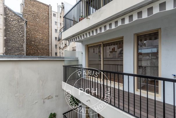 Rue de Sèvres, - Photo 1