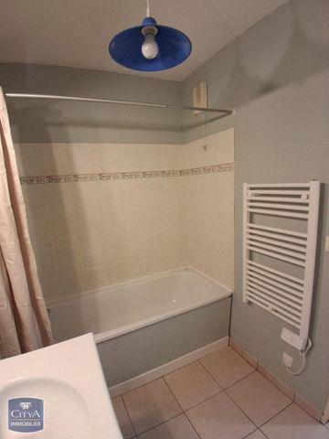 Location Appartement 2 pièces 48m² LILLE 59000 - Photo 5