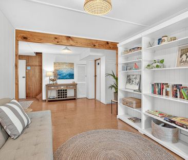 Spacious Family Home in Scenic Goolwa Location - Photo 2