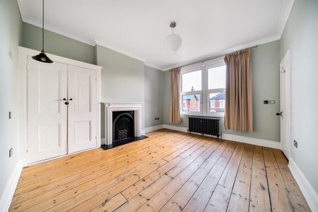 4 bedroom detached house to rent - Photo 5