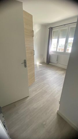 Location Appartement 1 pièce 16m² LYON 7ème - Photo 5