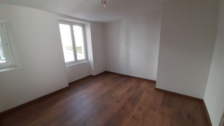 St-Imier, superb 3.5 room apartment on the ground floor with access to the private garden - Photo 2