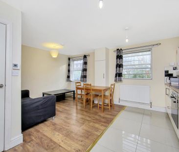 4 bedroom terraced house to rent - Photo 1