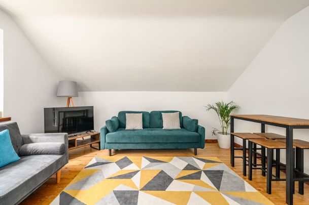 2 Bed End Terrace, Young Street South Lane, EH2 - Photo 1