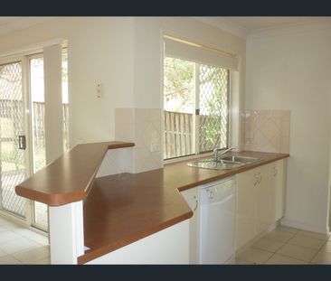12 Wilton Close, Mudgeeraba, Qld 4213 - Photo 2
