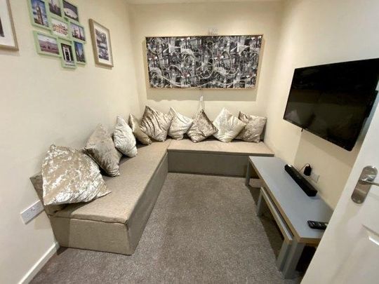 4 bedroom house share to rent - Photo 1