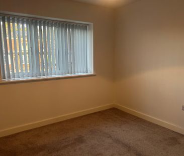 Chewton Street - Photo 2