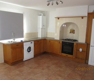 3 bedroom terraced house to rent - Photo 5