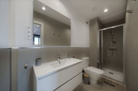 Carrer de Balmes, Barcelona, Catalonia 08006 - Photo 4