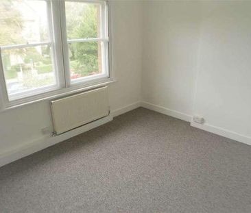 Elmcroft, Lansdowne Road, BN11 - Photo 2