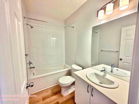 BSMT 2603 208 St Northwest - Photo 5