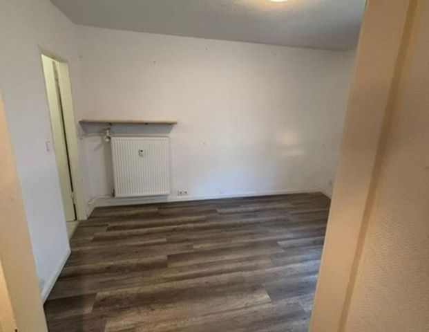 1 Zimmer Wohnung mit Balkon , 27 Qm renoviert, - Foto 1