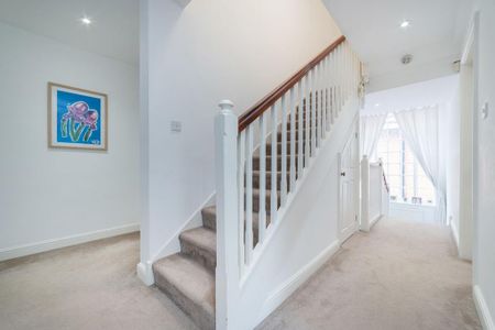 5 bedroom detached house to rent - Photo 4