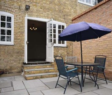 Cranmore Way, N10 - Photo 1