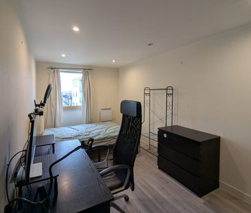 2 Bed Flat, Durnsford Road, SW19 - Photo 5