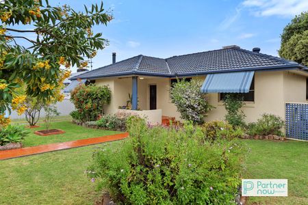 19 Edward Street, TAMWORTH NSW 2340 - Photo 4