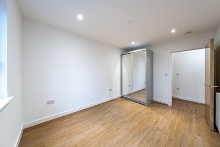 2 bedroom apartment to rent - Photo 4