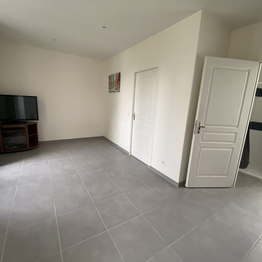 Appartement à louer Puiseaux - Photo 1