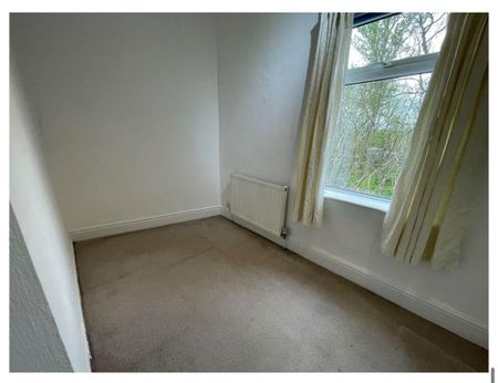 2 bedroom end of terrace house to rent - Photo 3