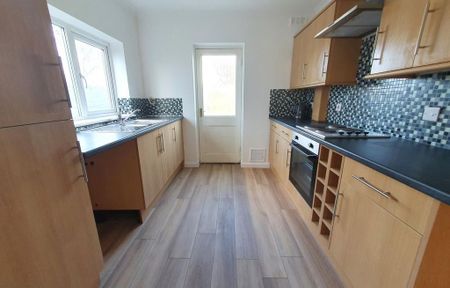 2 bedroom bungalow to rent - Photo 3