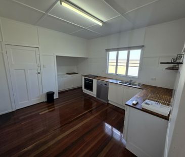 CHARACTER, SPACE & COMFORT IN A CONVENIENT NORVILLE LOCATION - Photo 5