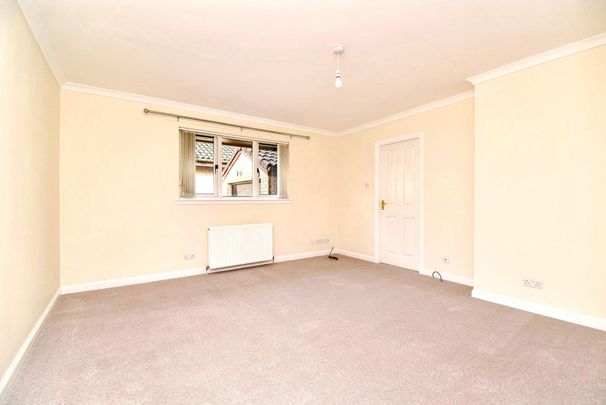 3 bedroom detached bungalow to rent - Photo 1