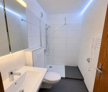 Grosszügige 5.5-Zimmerwohnung mit Cheminée und grossem Südbalkon - Photo 5