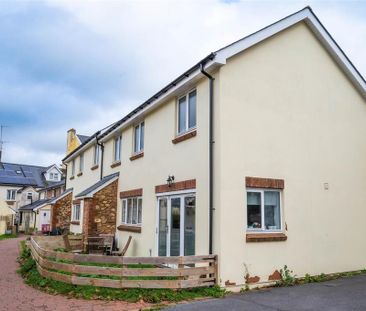 3 bedroom semi-detached house to rent - Photo 5