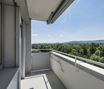 Moderne Wohnung im Hochhaus - Foto 1