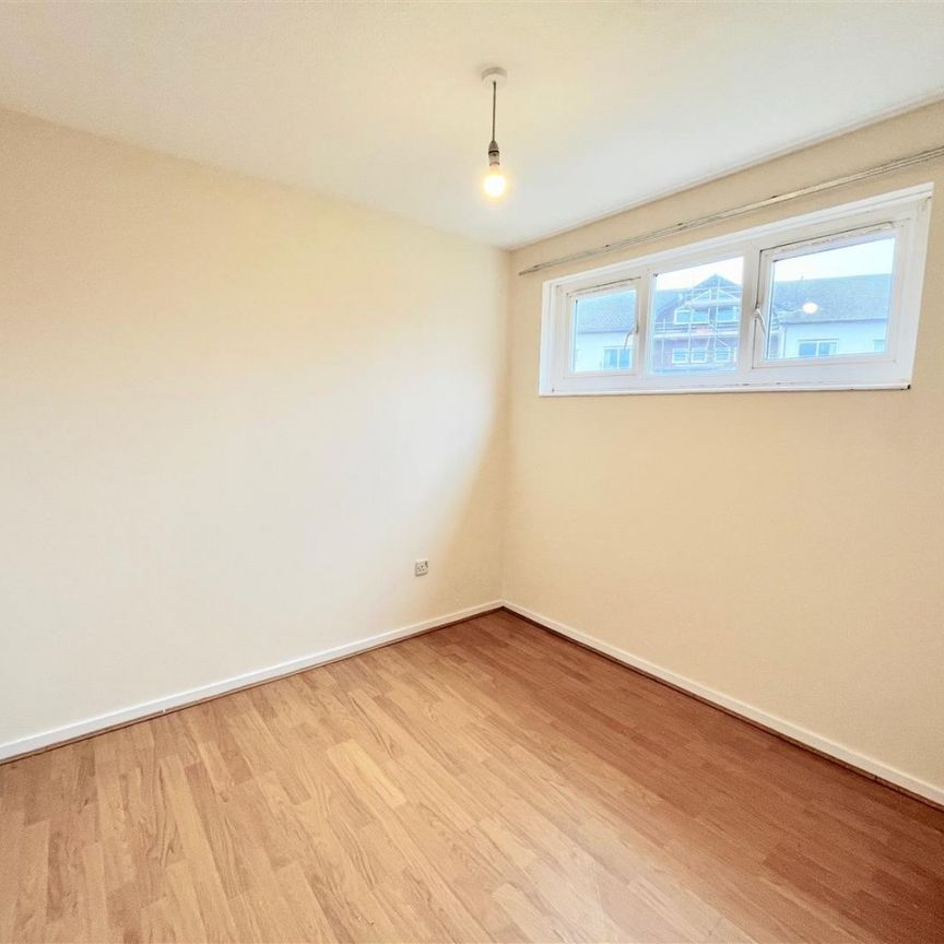 Coatsworth Court, Bensham, Gateshead - Photo 1
