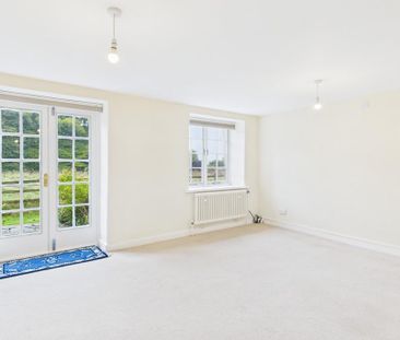 2 bedroom cottage to rent - Photo 1